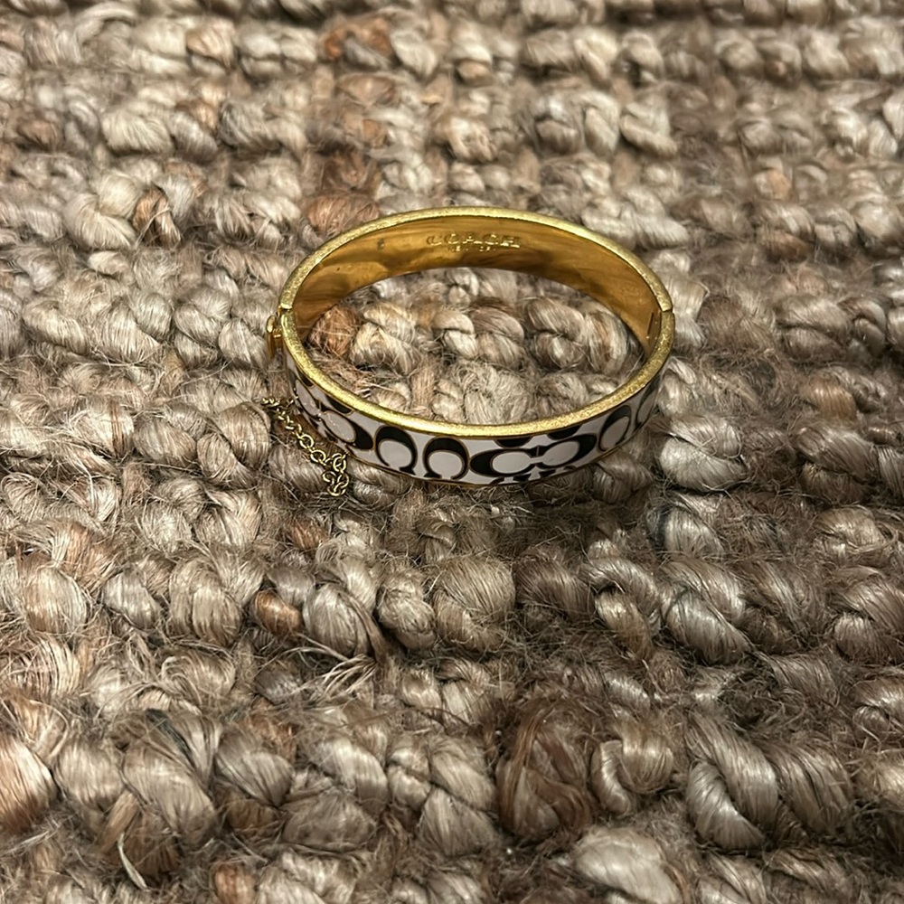 COACH
Quilted C Hinged Bangle Bracelet